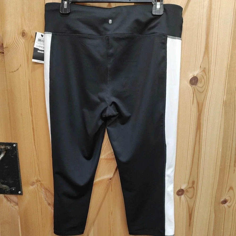 ID Ideology Women‎ Colorblock Crop Leggings Black White Sz Large Rapid Dry Flex